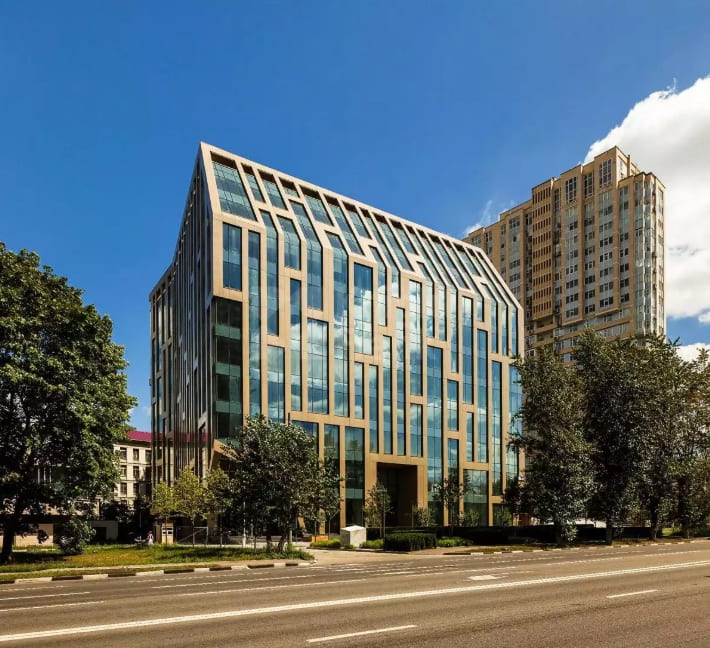 Продажа бизнес-центра 24900 квадратных метров в ЮЗАО 