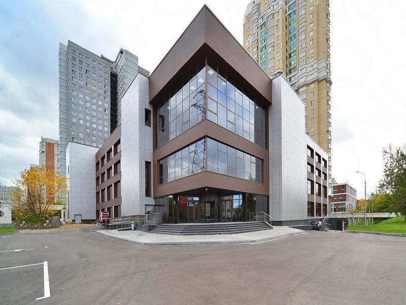 Продажа бизнес-центра 7200 квадратных метров в ЗАО 