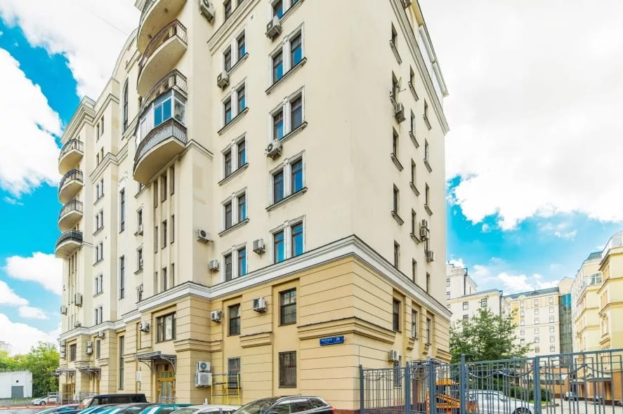 Продажа бизнес-центра 17000 квадратных метров в ЦАО 