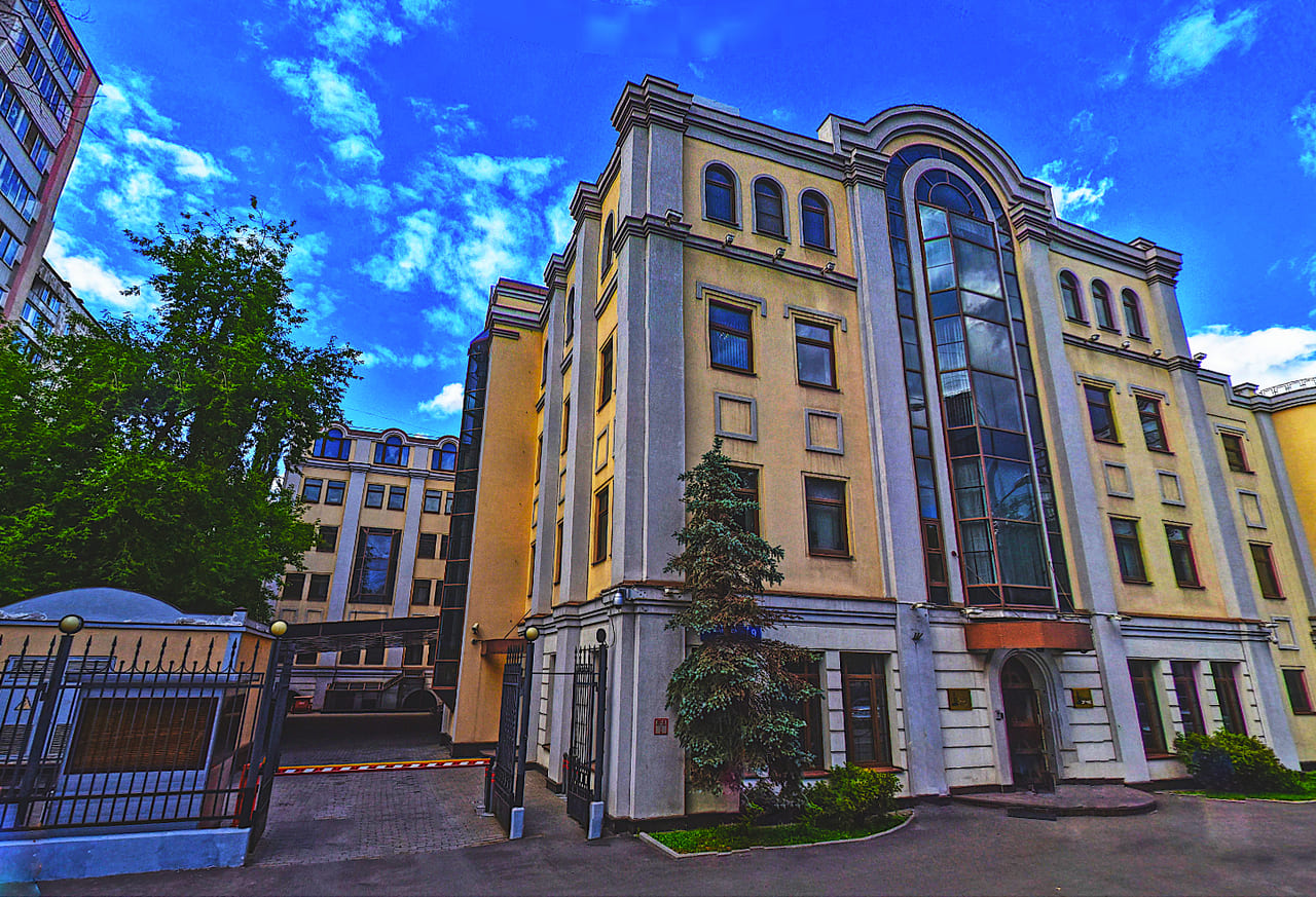 Продажа бизнес-центра 12500 квадратных метров в ЦАО 