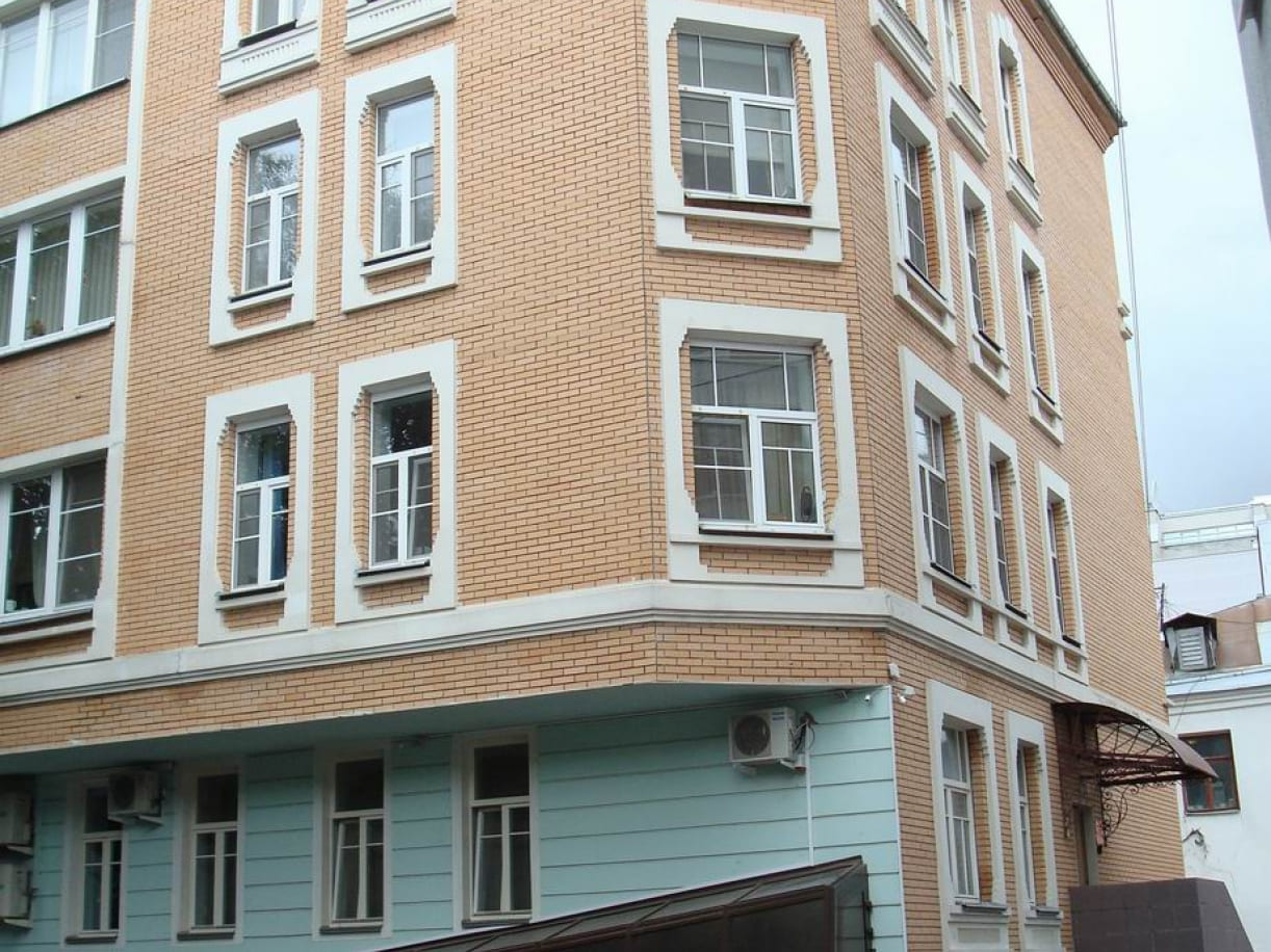 Продажа бизнес-центра 1900 квадратных метров в ЦАО 