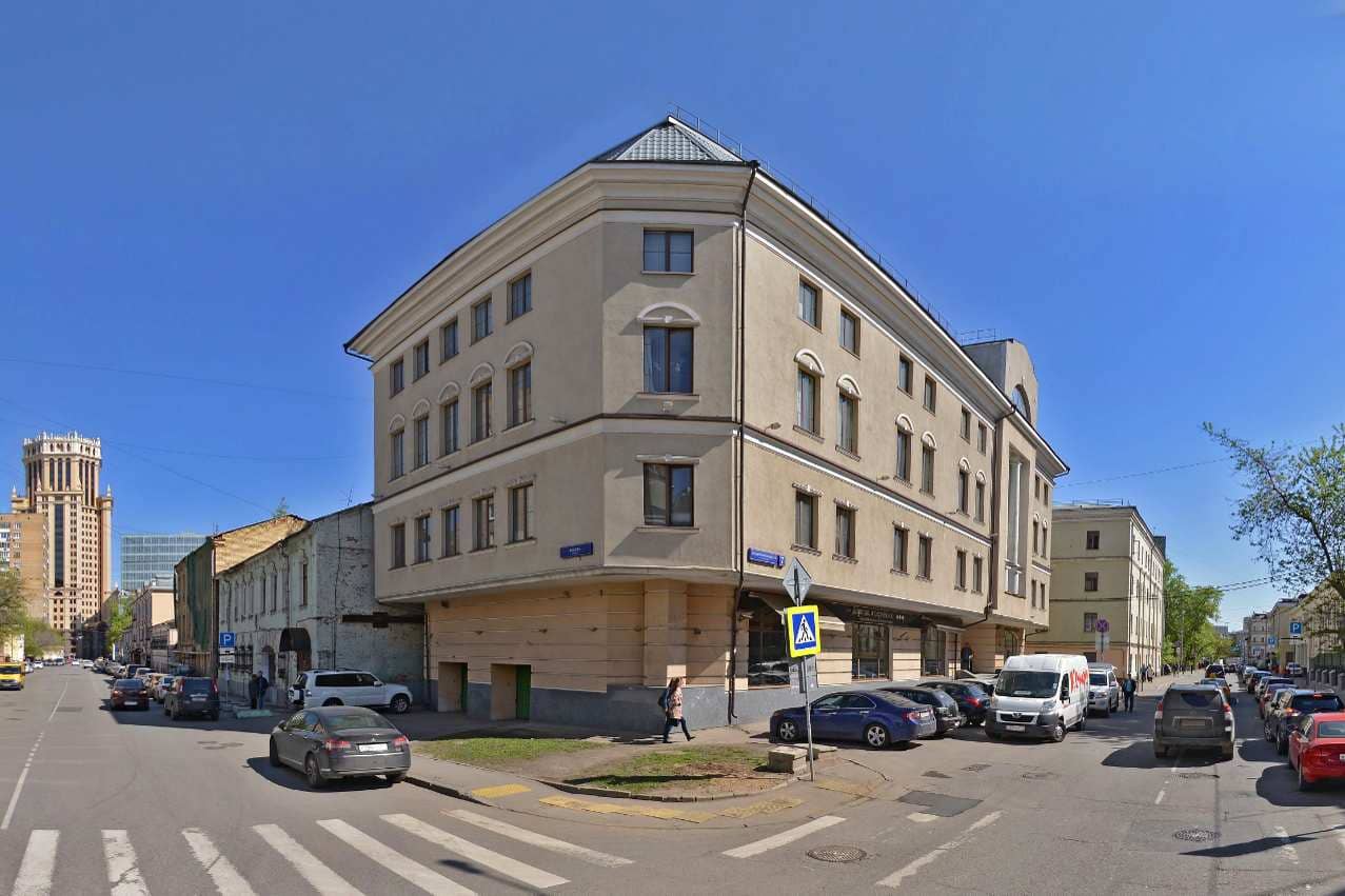 Продажа бизнес-центра 12000 квадратных метров в ЦАО 