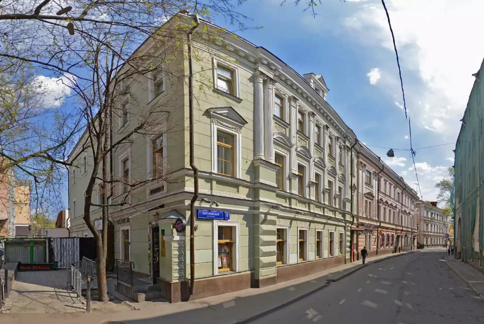 Продажа бизнес-центра 4700 квадратных метров в ЦАО 