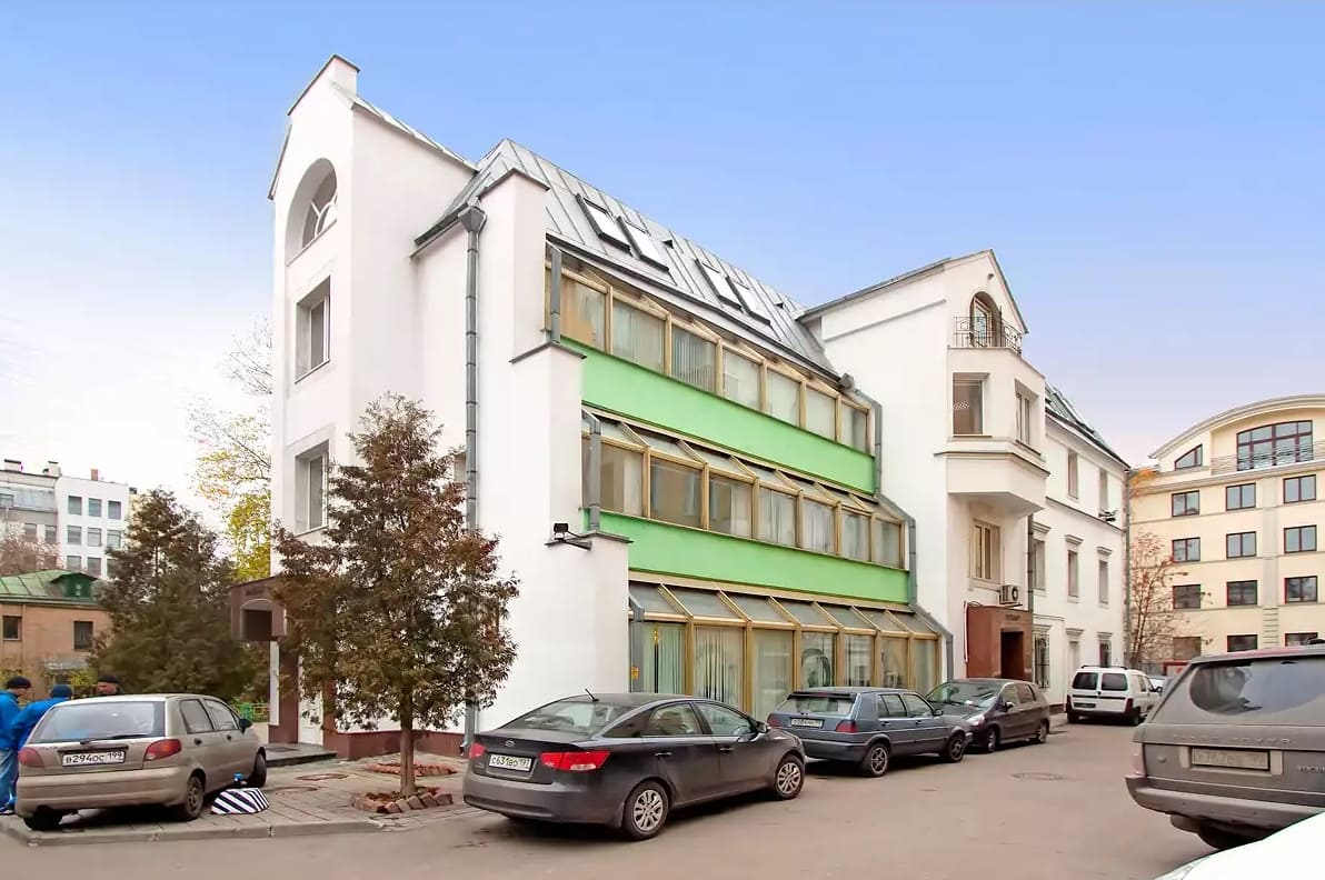 Продажа бизнес-центра 11000 квадратных метров в ЦАО 