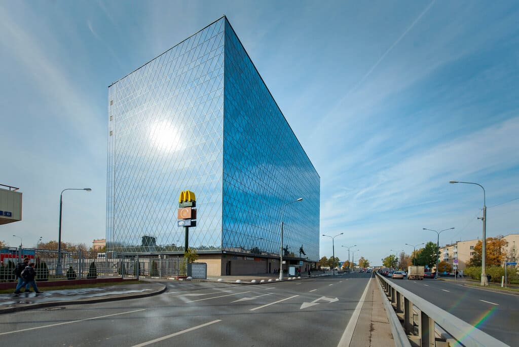 Продажа бизнес-центра 32700 квадратных метров в ЗАО 