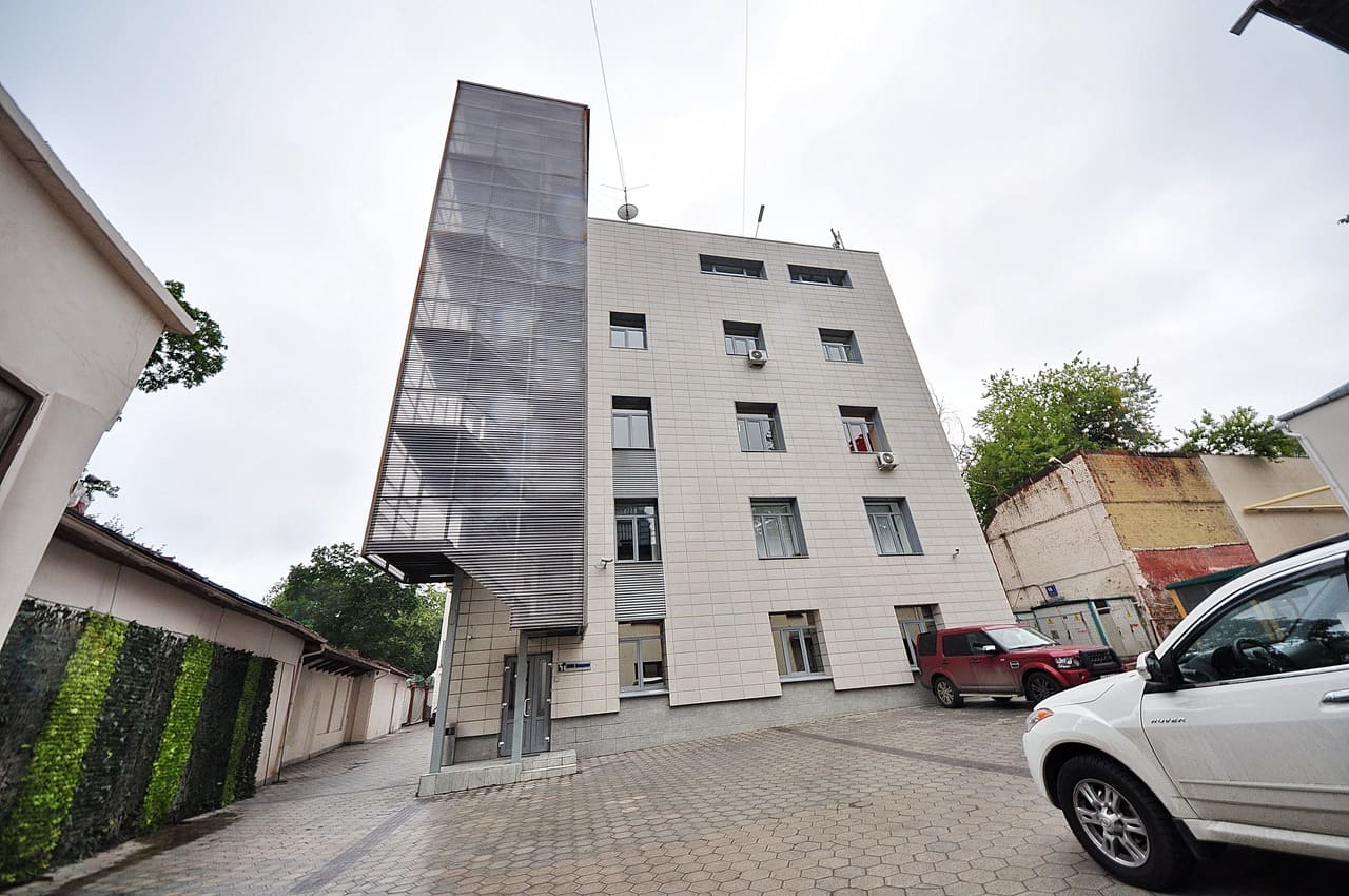 Продажа бизнес-центра 1300 квадратных метров в ЦАО 