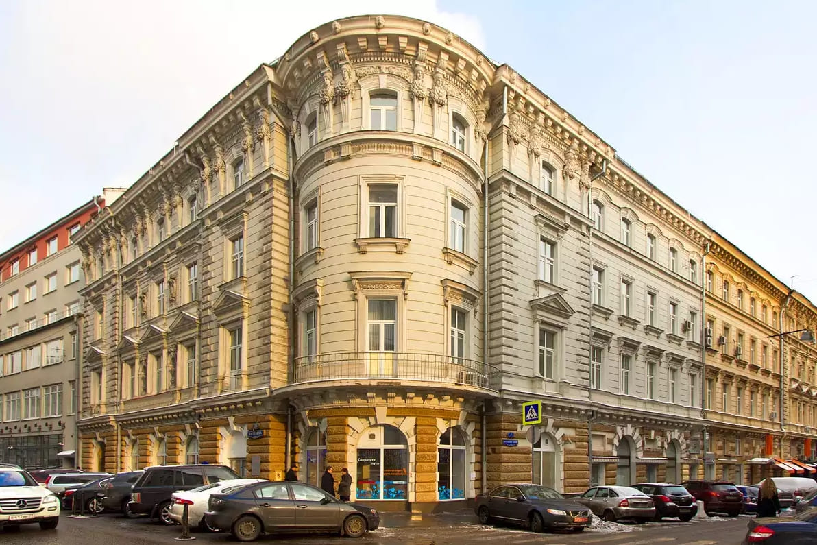 Продажа бизнес-центра 11500 квадратных метров в ЦАО 