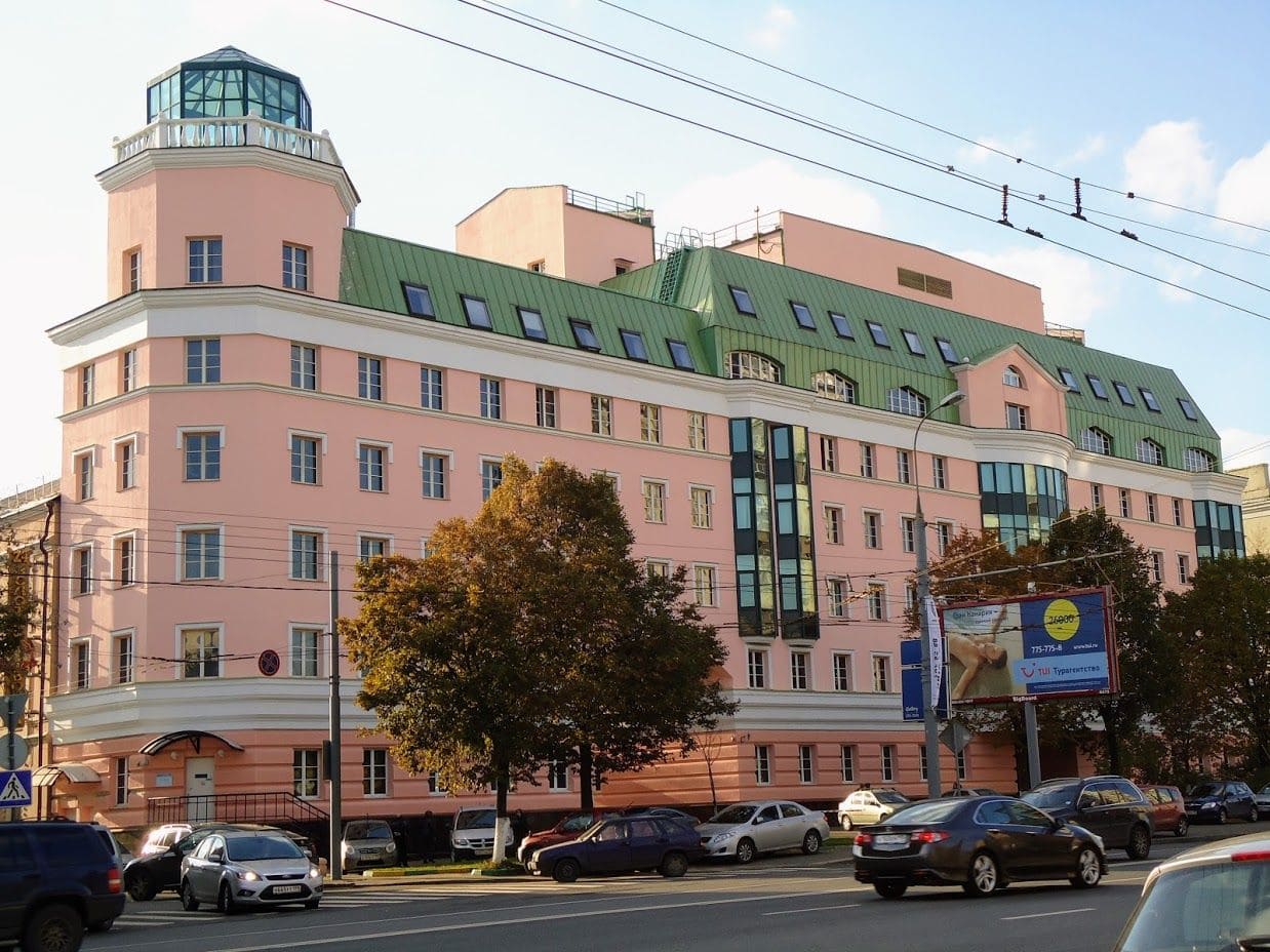 Продажа бизнес-центра 5200 квадратных метров в ЦАО 