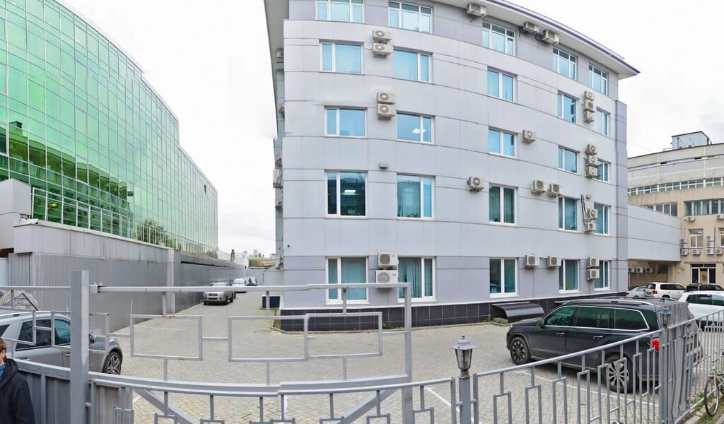 Продажа бизнес-центра 3000 квадратных метров в ЮАО 