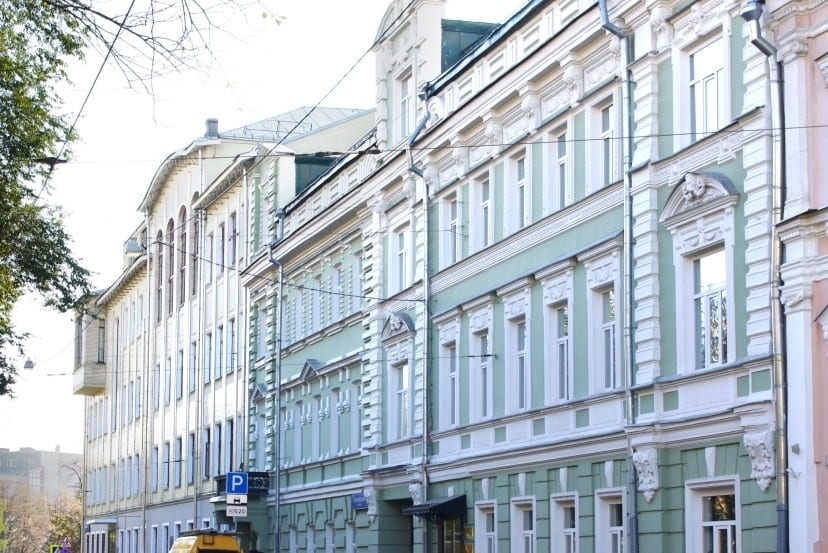 Продажа бизнес-центра 1700 квадратных метров в ЦАО 