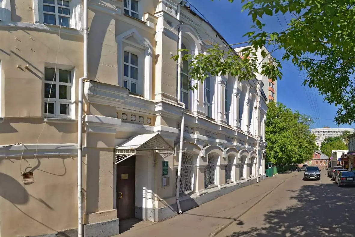 Продажа бизнес-центра 1000 квадратных метров в ЦАО 