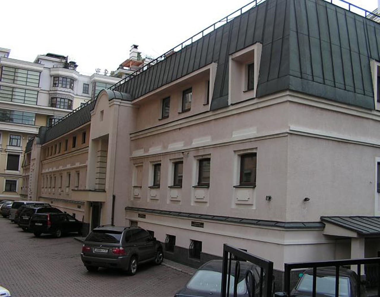 Продажа бизнес-центра 1250 квадратных метров в ЦАО 