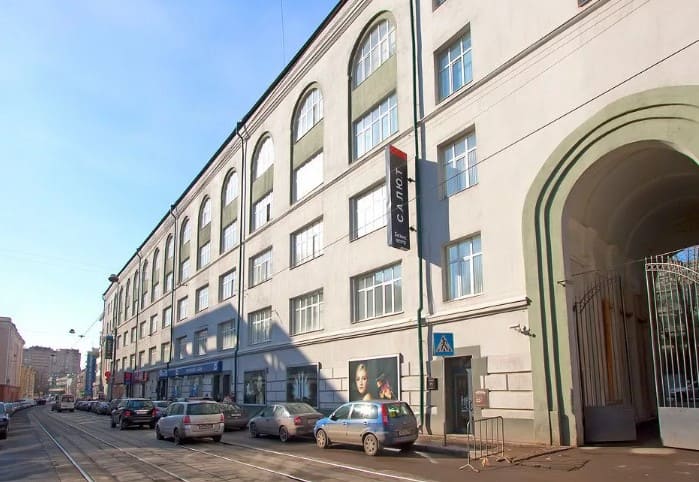 Продажа бизнес-центра 9000 квадратных метров в ЦАО 